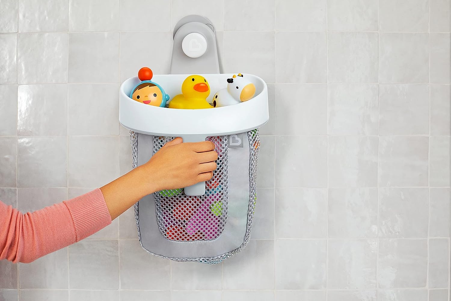 Munchkin® Super Scoop™ Hanging Bath Toy Storage - Image 2